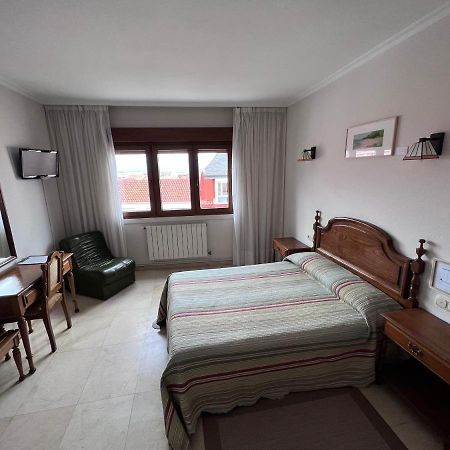 Hotel Serantes Эль-Грове Экстерьер фото