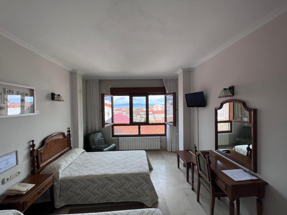 Hotel Serantes Эль-Грове Экстерьер фото
